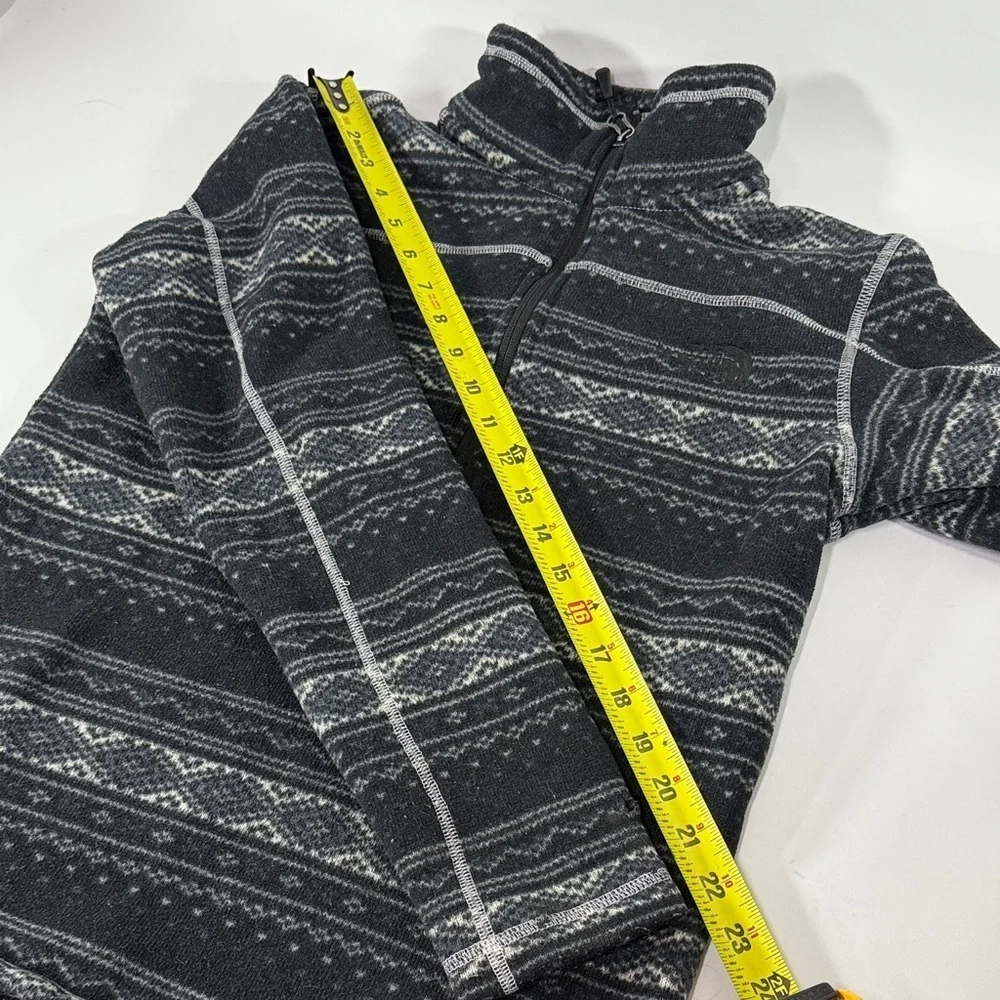The North Face Black and Gray Patterned Zip-Up Sweater